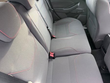 2018 Ford Focus - photo 17