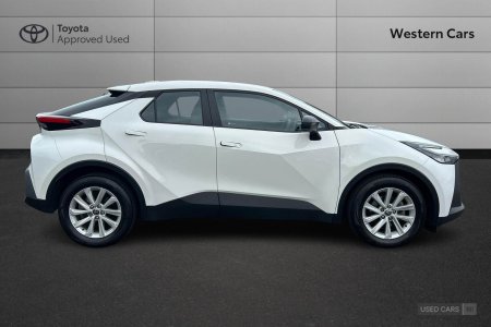 2024 Toyota C-HR - photo 16