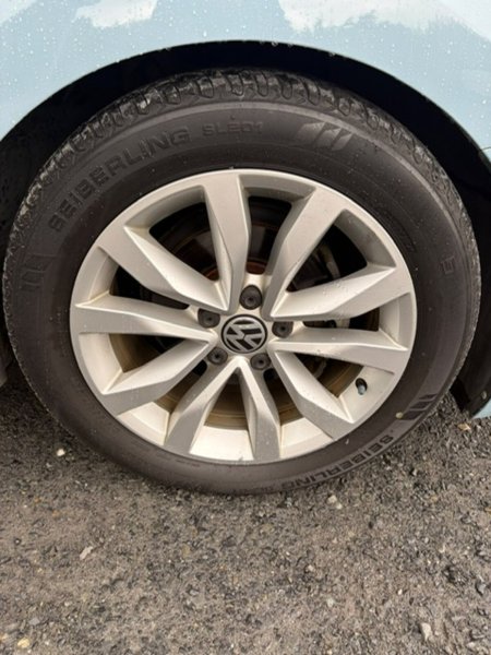 2012 Volkswagen Beetle - photo 6