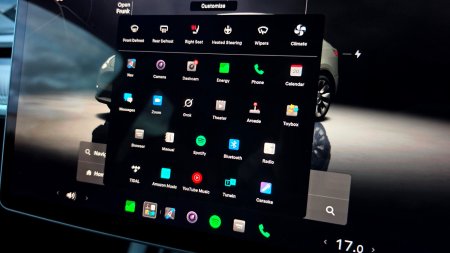 2023 Tesla Model Y - photo 47