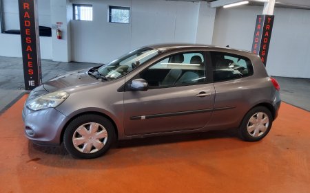 2010 Renault Clio - photo 8