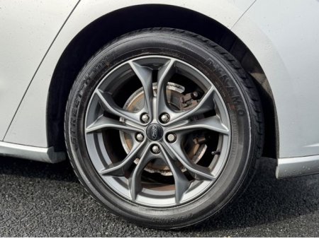 2019 Ford Focus - photo 7