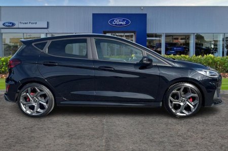 2022 Ford Fiesta - photo 3