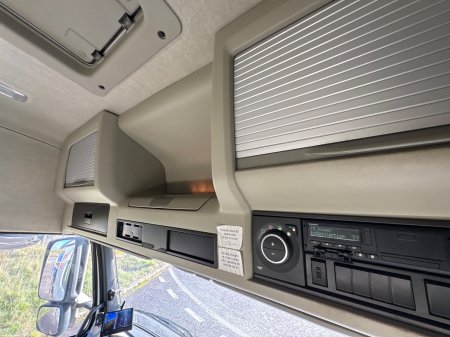 2021 Volvo FM380 - photo 21