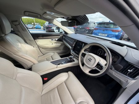 2019 Volvo V90 - photo 16