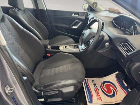 2018 Peugeot 308 - photo 11
