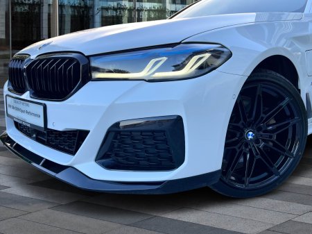 2021 BMW 5-Series - photo 9