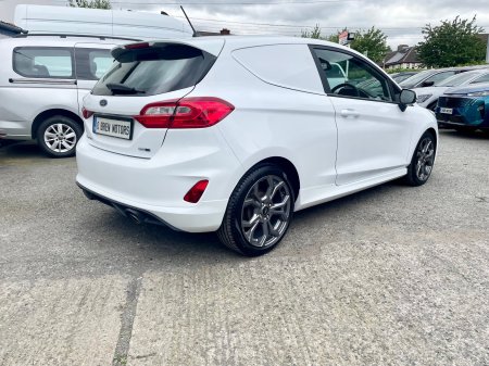 2022 Ford Fiesta - photo 13