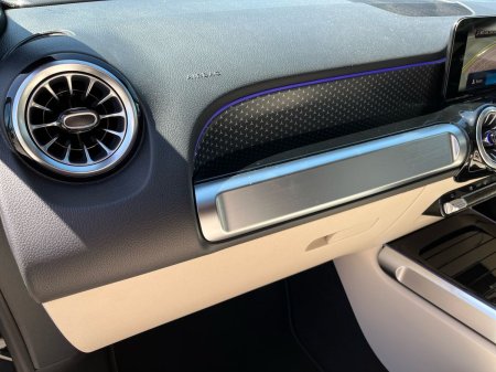 2026 Mercedes-Benz GLB - photo 17