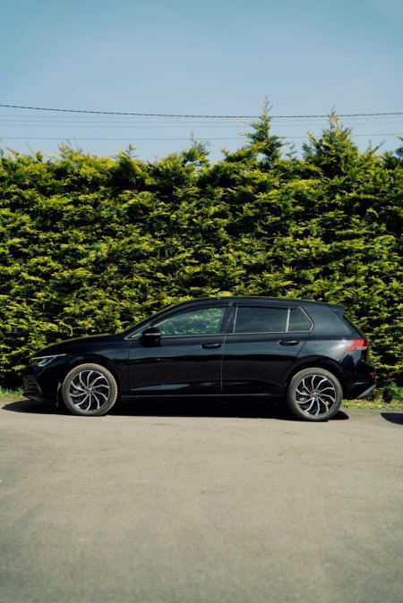 2023 Volkswagen Golf - photo 2