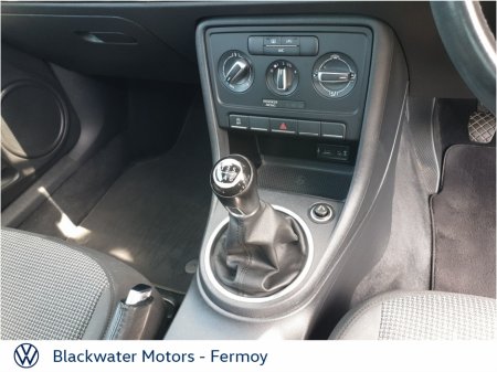 2015 Volkswagen Beetle - photo 22