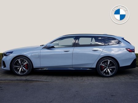 2026 BMW 5-Series - photo 3