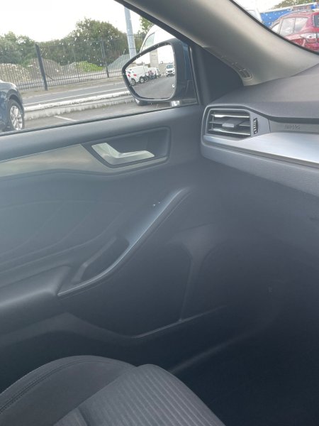 2019 Ford Focus - photo 22