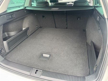 2023 Volkswagen Passat - photo 23
