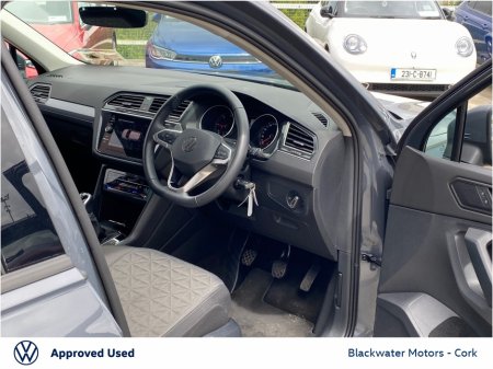 2023 Volkswagen Tiguan - photo 4