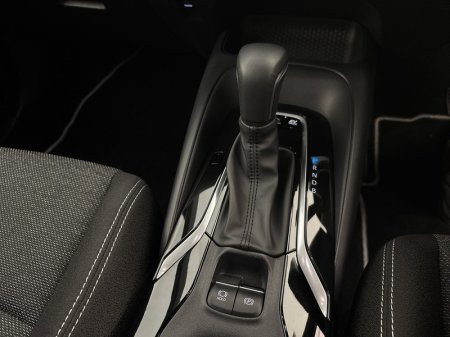 2027 Toyota Corolla - photo 13