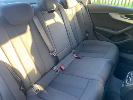 2016 Audi A4 - photo 18