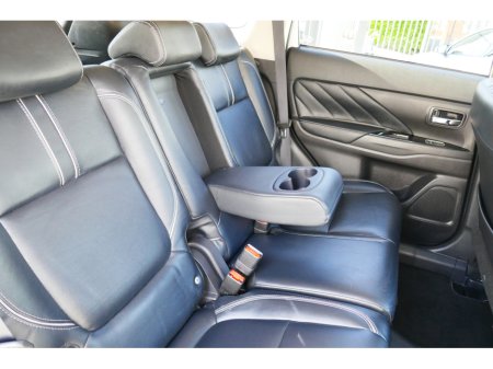 2017 Mitsubishi Outlander - photo 17
