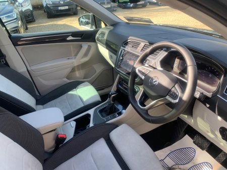 2022 Volkswagen Tiguan - photo 19