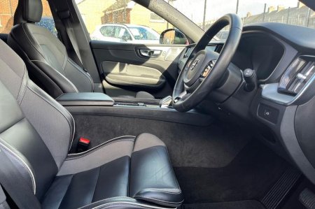 2025 Volvo XC60 - photo 17