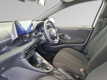 2024 Toyota Yaris - photo 4