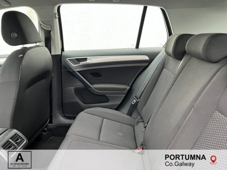 2020 Volkswagen Golf - photo 5