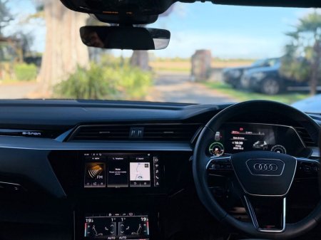 2023 Audi Q8 e-tron - photo 16