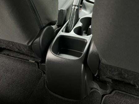 2021 Toyota Yaris - photo 13
