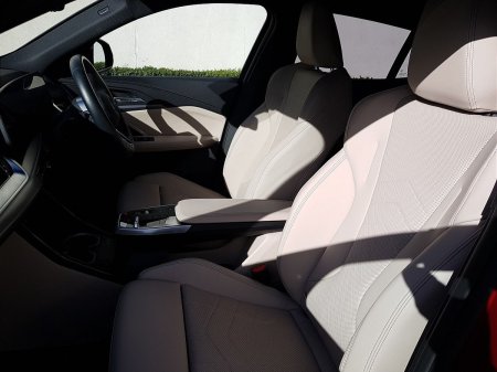 2025 BMW iX2 - photo 7