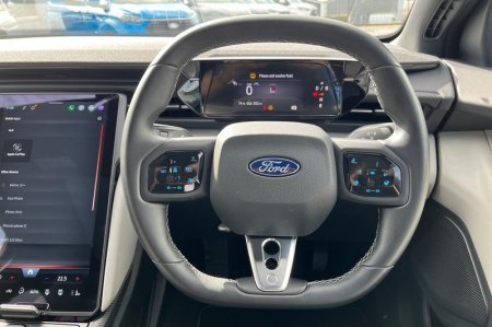 2026 Ford Capri - photo 12