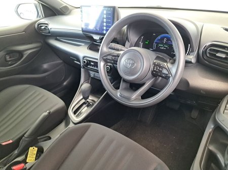 2024 Toyota Yaris - photo 9