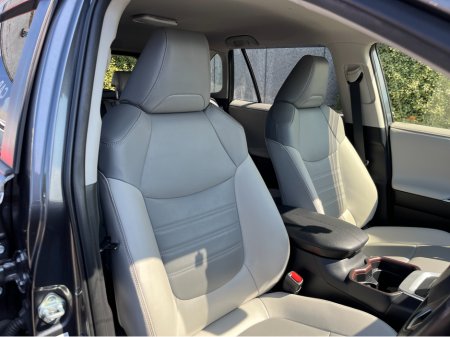 2020 Toyota RAV4 - photo 12