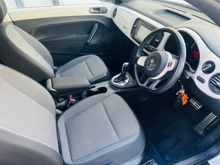 2013 Volkswagen Beetle - photo 14