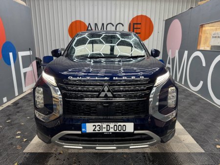 2023 Mitsubishi Outlander - photo 2