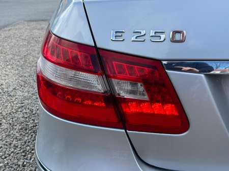2010 Mercedes-Benz E-Class - photo 17