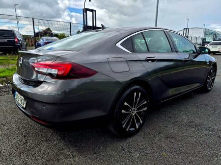 2022 Opel Insignia - photo 5