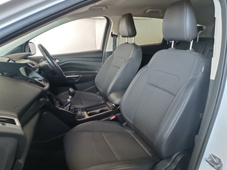 2017 Ford Kuga - photo 9