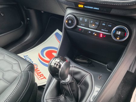 2020 Ford Fiesta - photo 22
