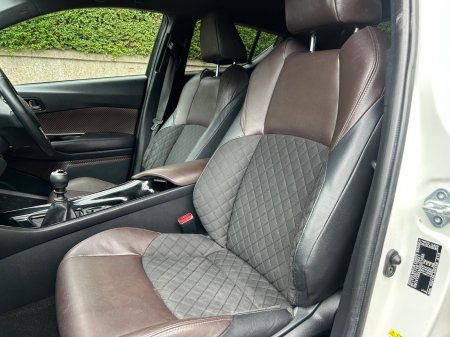 2017 Toyota C-HR - photo 16