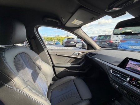 2021 BMW 1-Series - photo 24