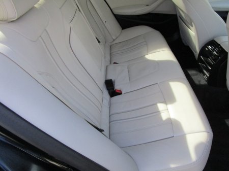 2021 BMW 5-Series - photo 9