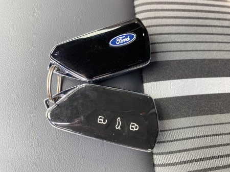 2025 Ford Capri - photo 15
