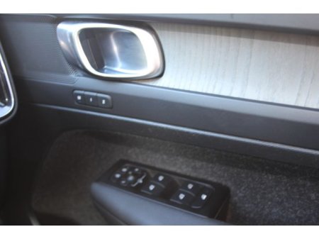 2021 Volvo XC40 - photo 23