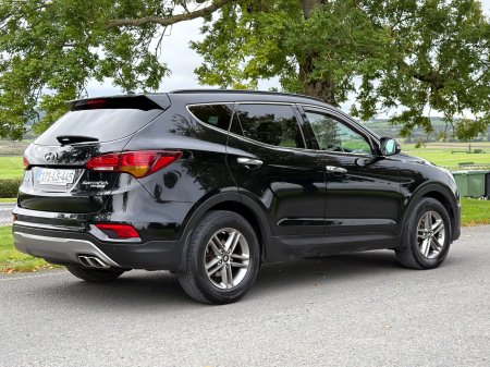 2017 Hyundai Santa Fe - photo 4