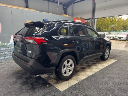2021 Toyota RAV4 - photo 3
