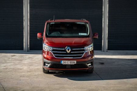 2024 Renault Trafic - photo 2