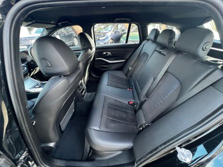 2023 BMW 3-Series - photo 16