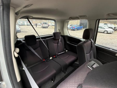 2013 Nissan Serena - photo 20