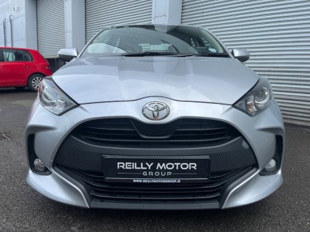 2024 Toyota Yaris - photo 2