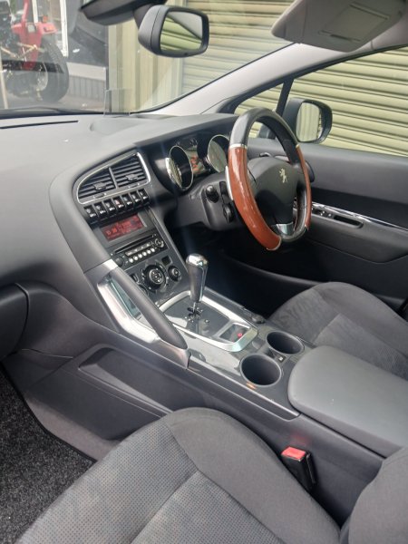 2013 Peugeot 3008 - photo 3